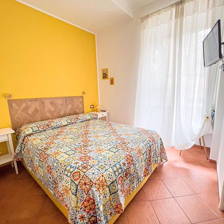 Giallo Napoli Dış mekan fotoğraf