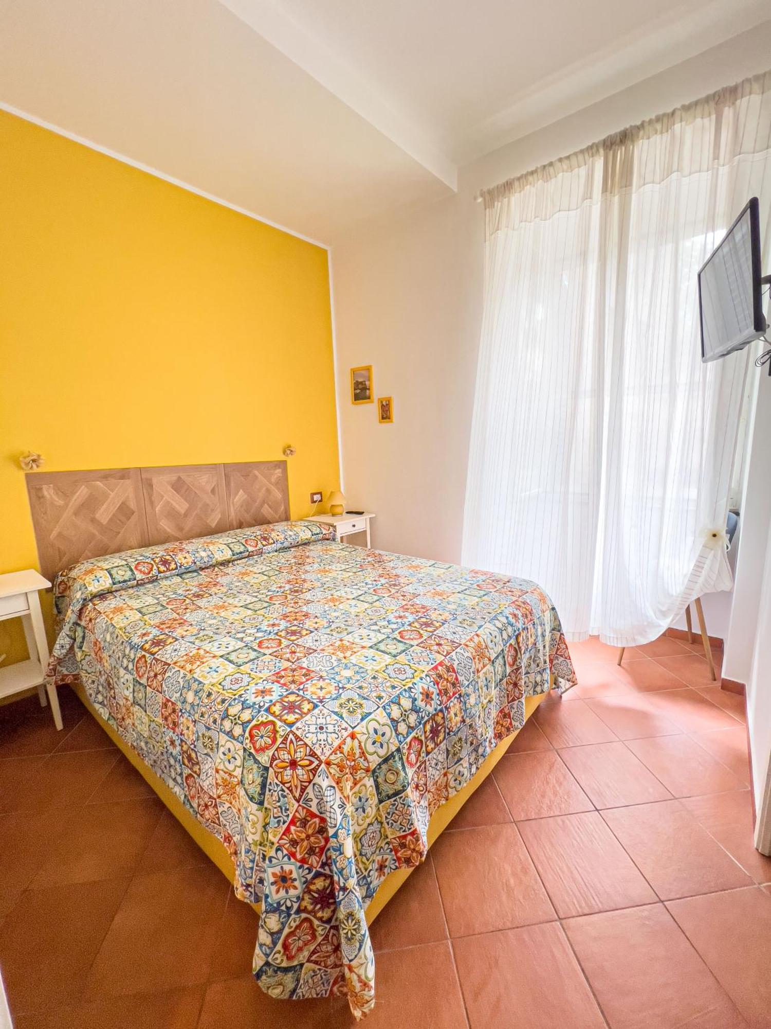 Giallo Napoli Dış mekan fotoğraf